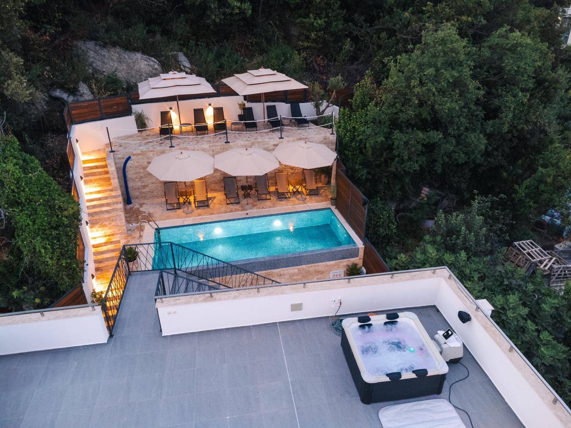 Casa Bianca & Daire Ülgün